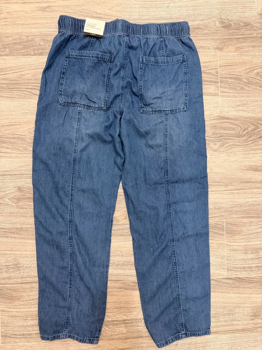 NWT Tahari Dark Blue Wide-Leg Pull on Barrel Jeans
